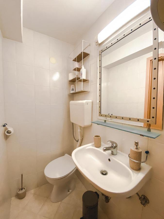 Apartma Mandala Capodistria Esterno foto